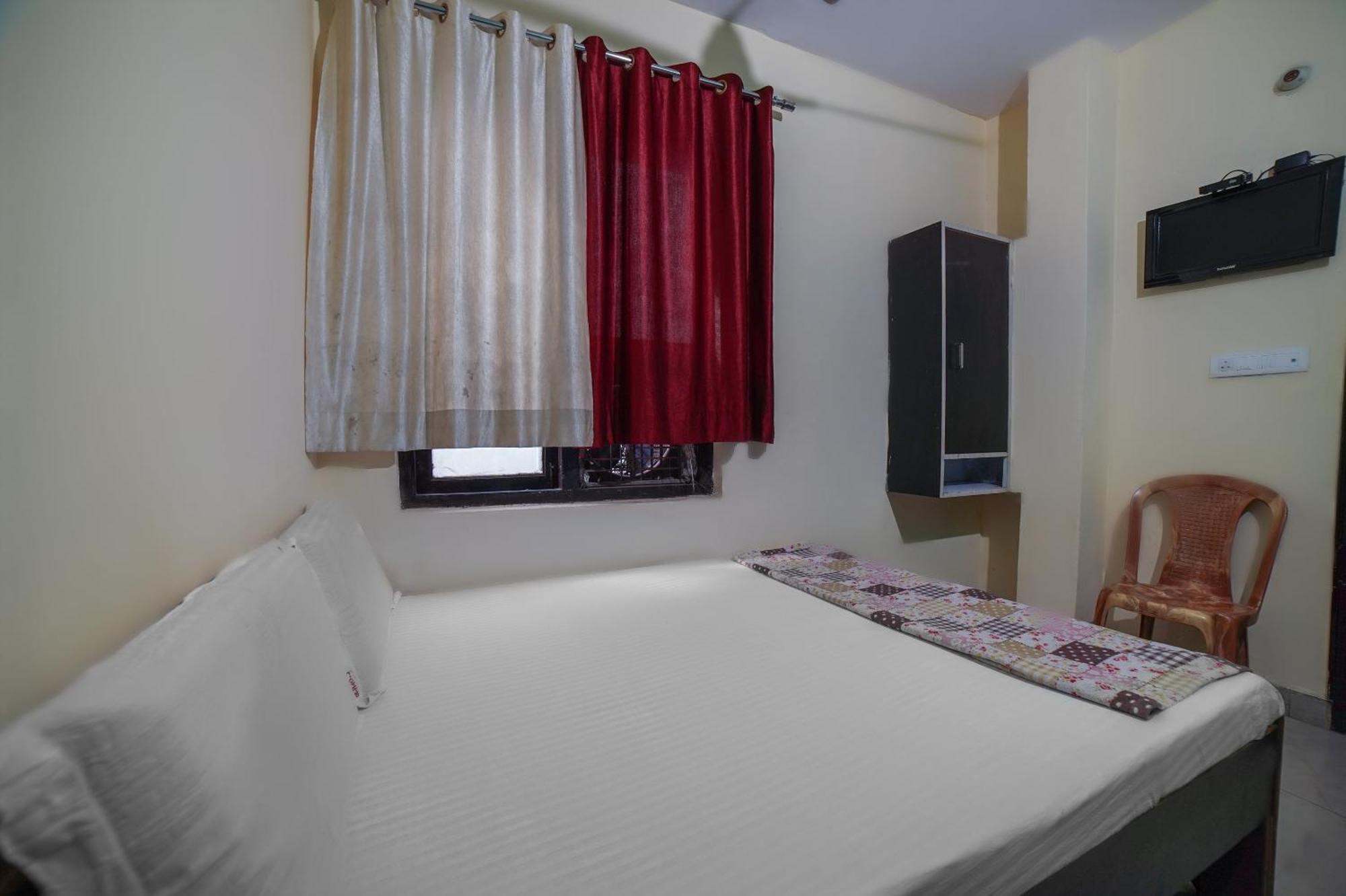 Spot On Komfort Guest House Rudrapur Εξωτερικό φωτογραφία